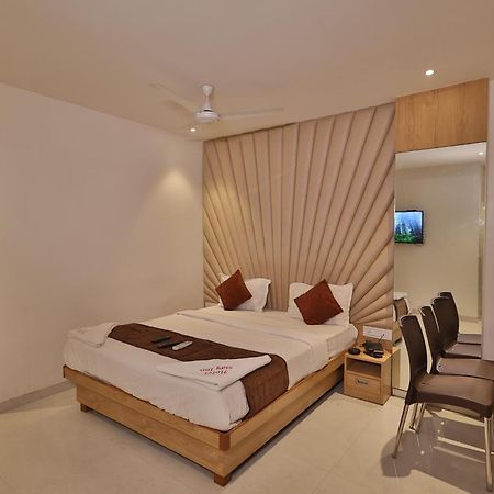 Hotel Stay Inn Наві-Мумбаї Екстер'єр фото